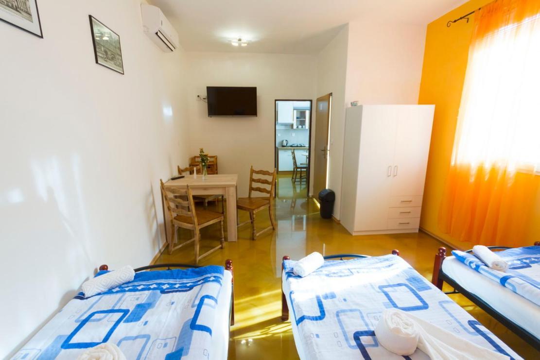 Apartmany Bowling Frydlant Exterior photo